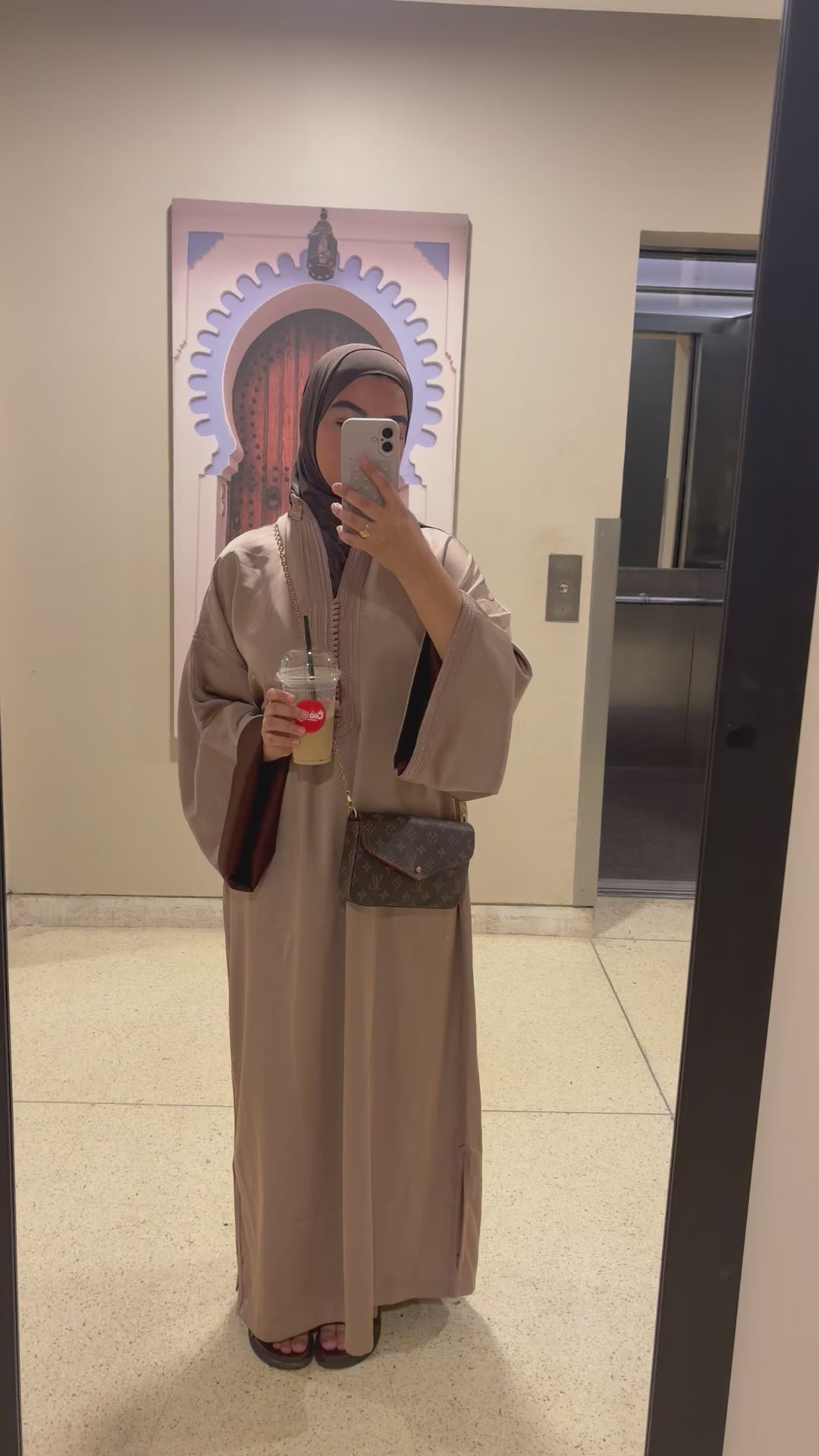 Caftan Elegance - Café sable